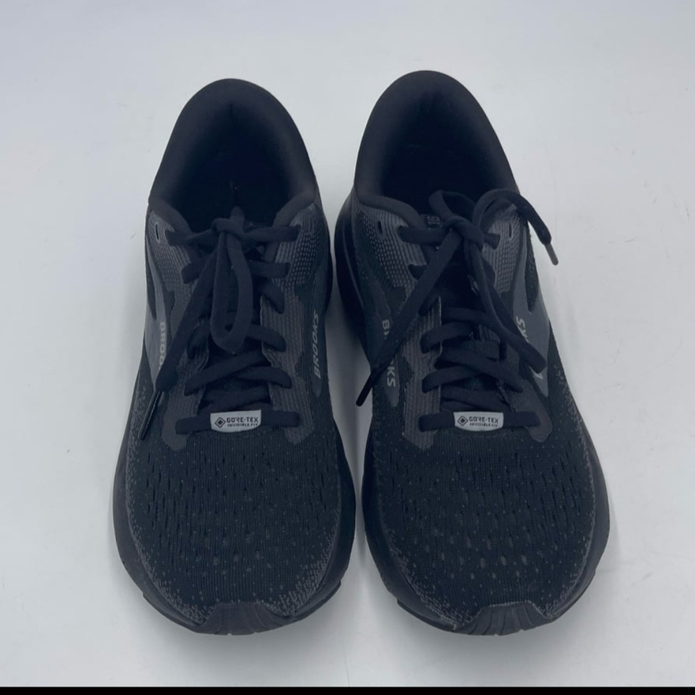 Brooks Black Running Shoes - Picture 2 of 7